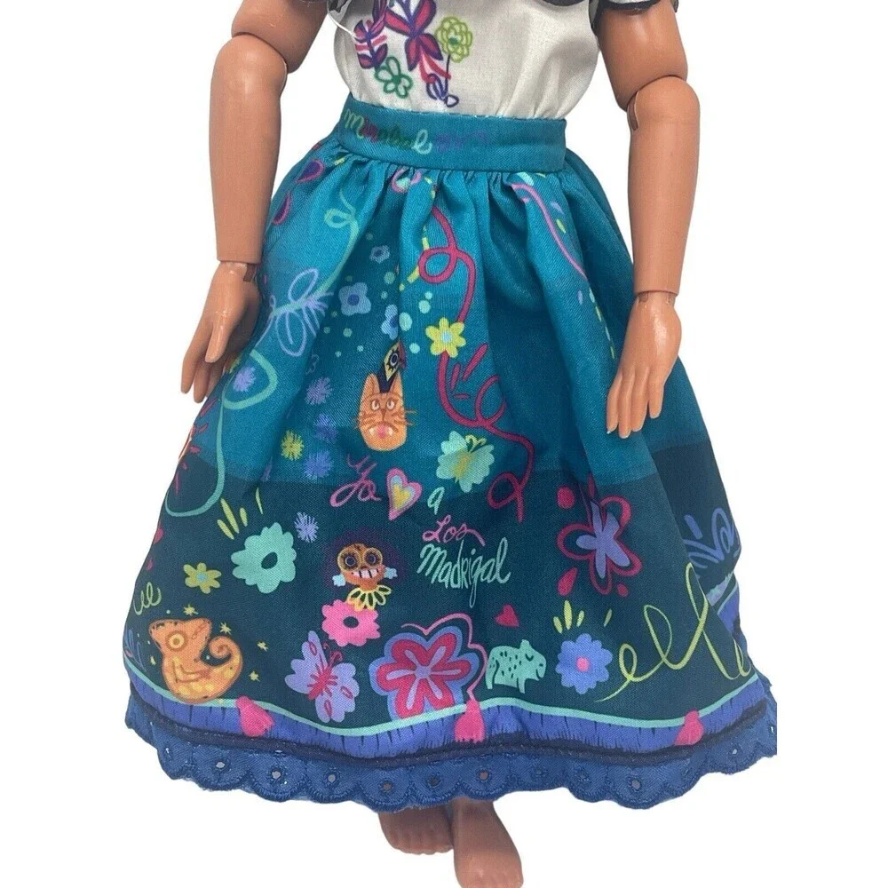 Disney Encanto Mirabel Madrigal 11